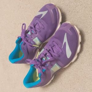 Brooks Pure Flow sneakers size 10